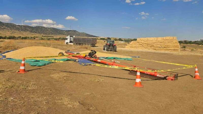 Kavga ettiği amcasını sokak ortasında tabancayla vurdu
